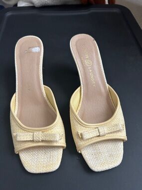 Chinese Laundry Pale Yellow Woven Bow Slide Mules